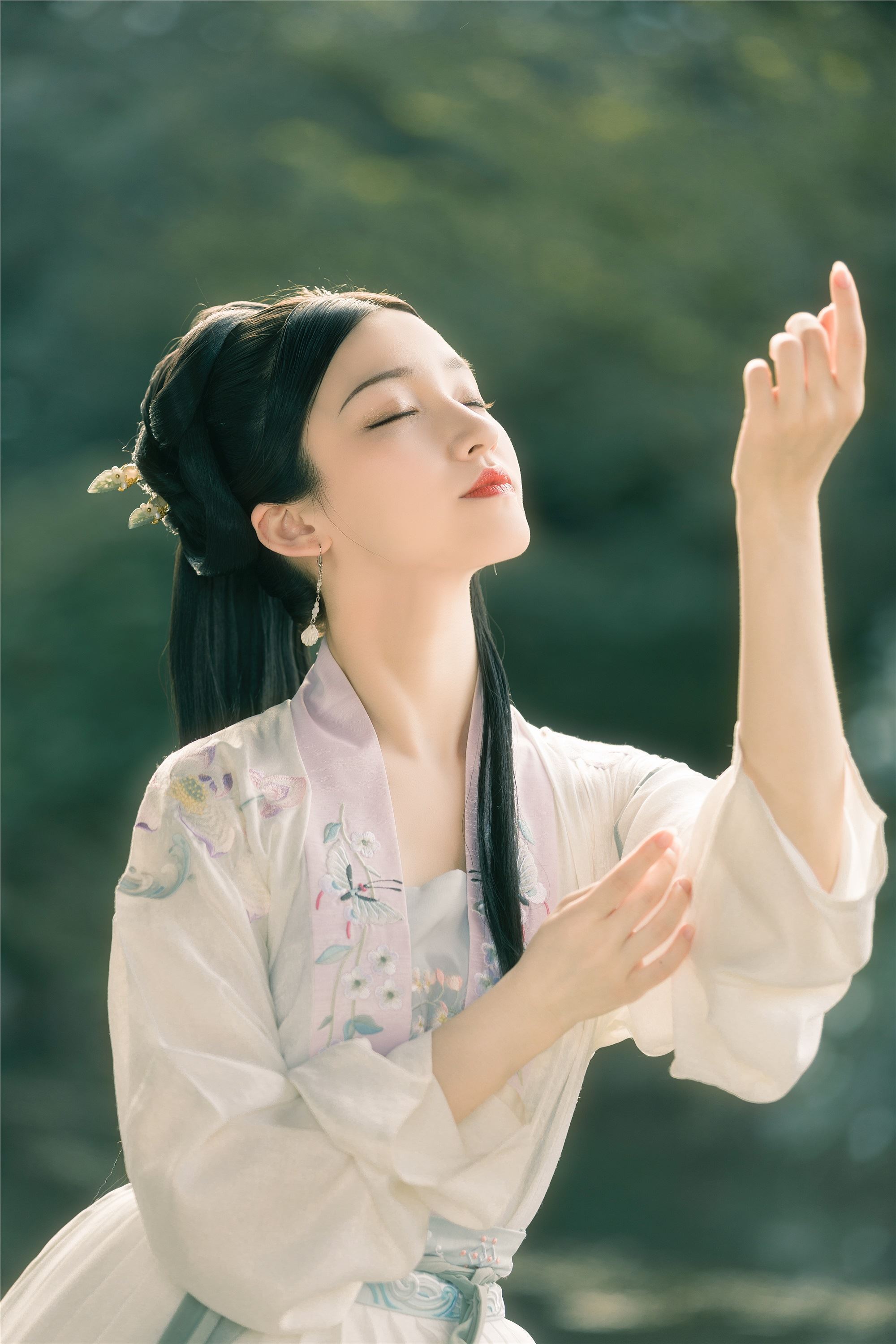 YITUYU艺图语 2021.08.16 春不渡 是非姑娘